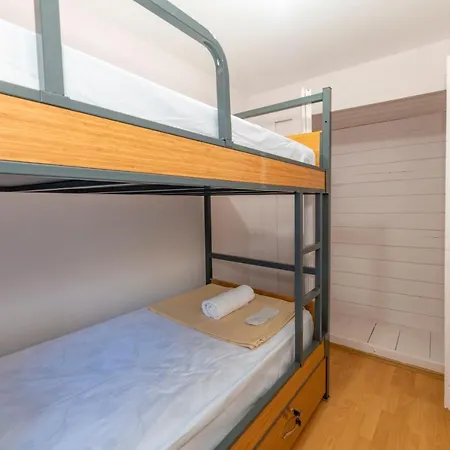 Taksim Wooden House אכסניה איסטמבול