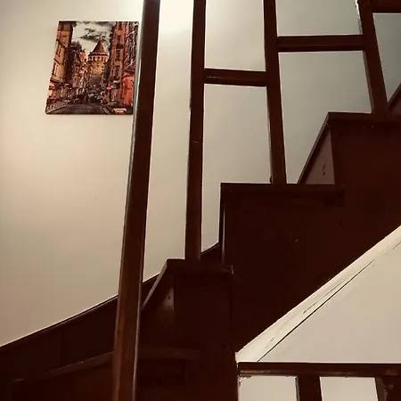 Taksim Wooden House Vandrerhjem *
