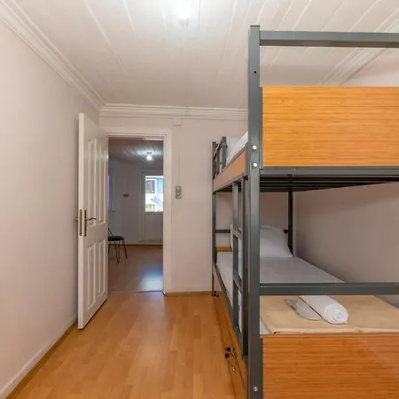 Albergue Taksim Wooden House *
